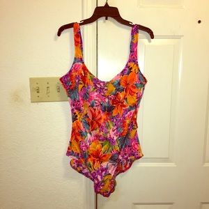 Tropical 🌴 Print Swimsuit